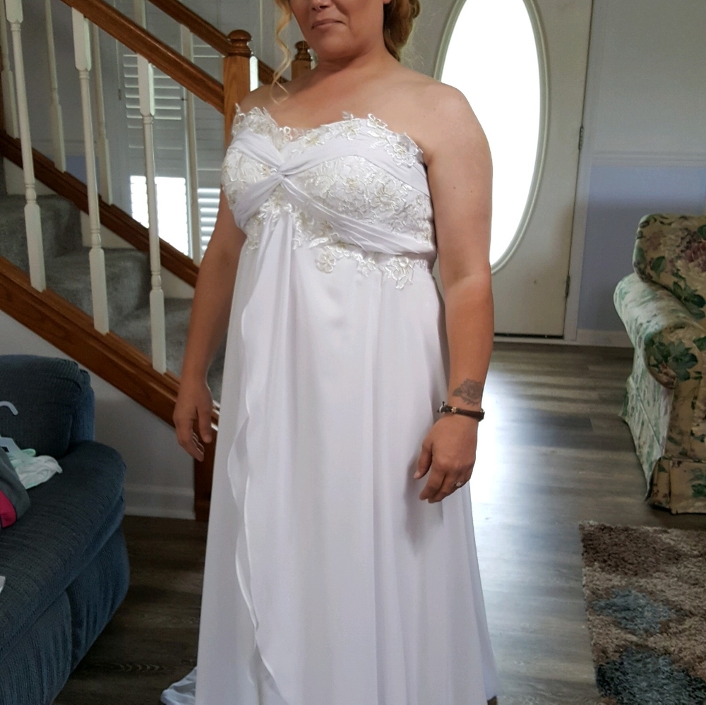 Strapless Wedding Dress NWOT - Picture 12 of 12